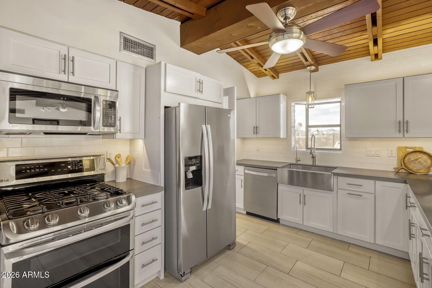 2308 East Lamar Road Phoenix, AZ 85016 - Photo 9 of 31 2308 E Lamar Rd - Web Quality - 014 - 11