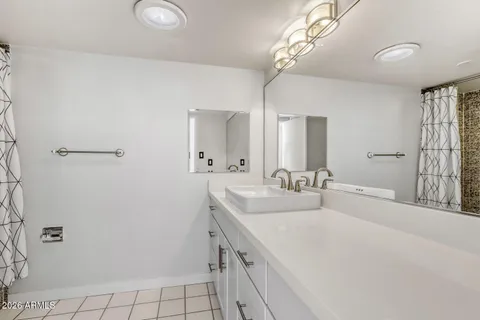 $775,000 | 2308 East Lamar Road, Phoenix, AZ 85016