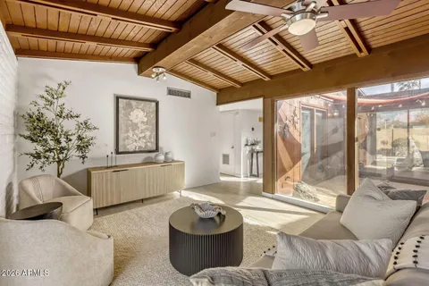 $775,000 | 2308 East Lamar Road, Phoenix, AZ 85016