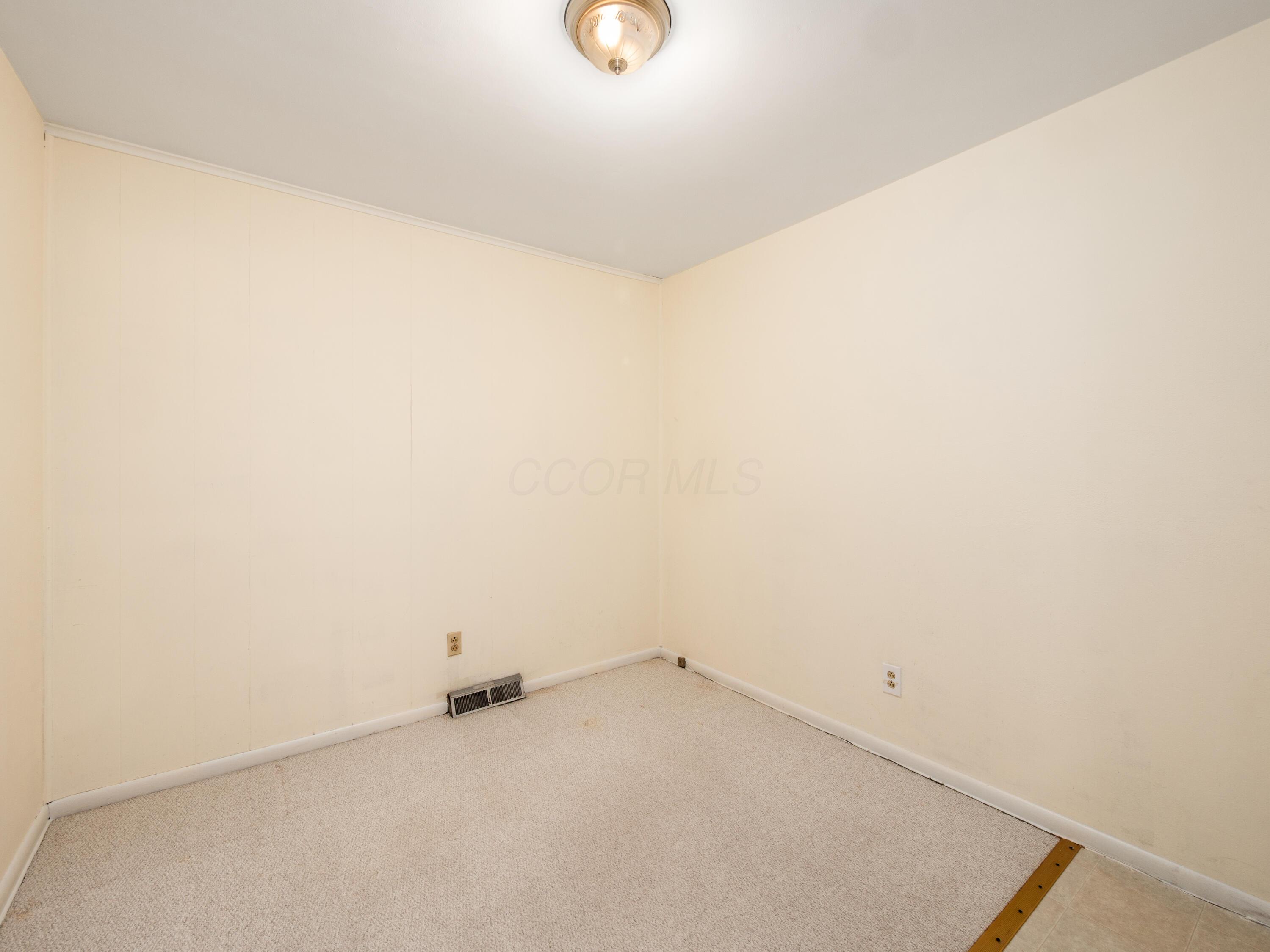 696 Williams Road Columbus, OH 43207 - Photo 29 of 39 A_696_Buttles_042