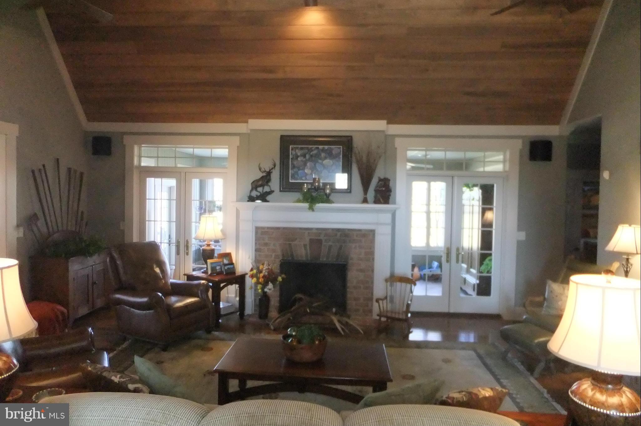 6700 Guitner Road Greencastle, PA 17225 - Photo 3 of 30 Living Room
