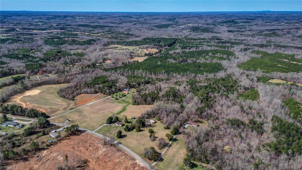 6712 Blanch Road Blanch, NC 27212 - Photo 14 of 21 Gallery Image 14