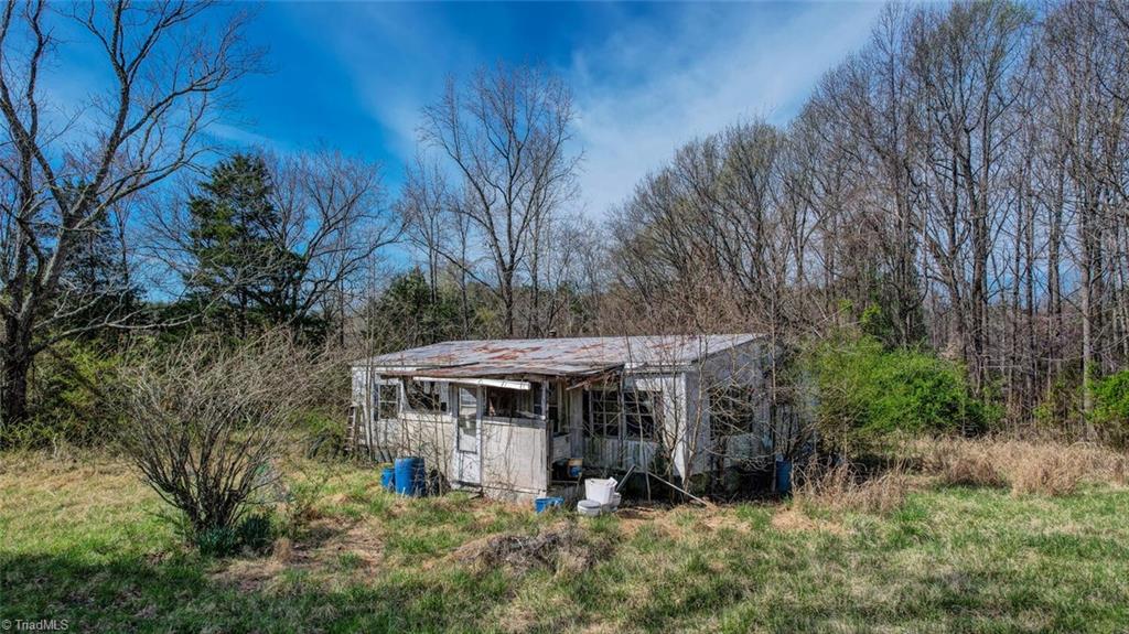 6712 Blanch Road Blanch, NC 27212 - Photo 2 of 21 Gallery Image 2