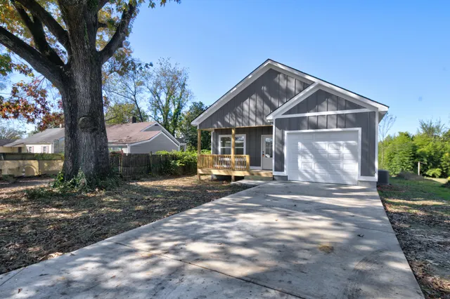 $330,000 | 3105 Wood Avenue, Chattanooga, TN 37406