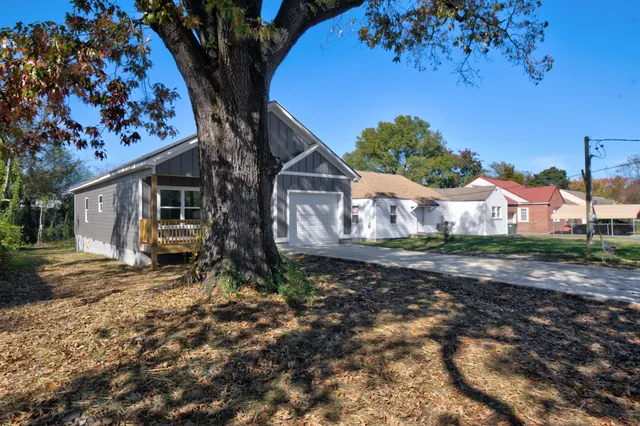 $330,000 | 3105 Wood Avenue, Chattanooga, TN 37406