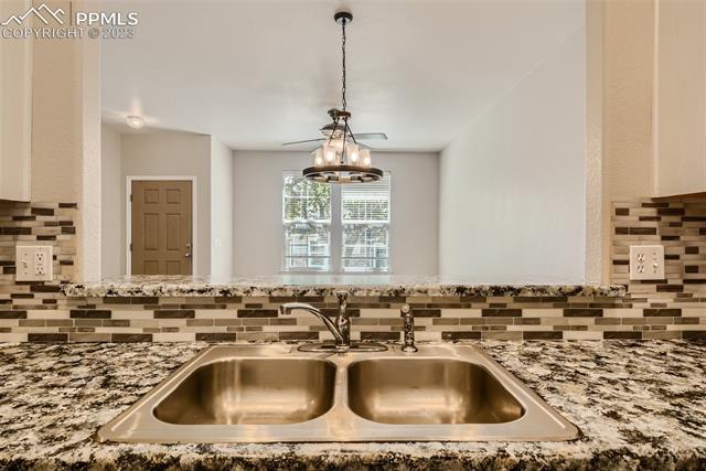 4019 Diamond Ridge View Colorado Springs, CO 80918 - Photo 10 of 27