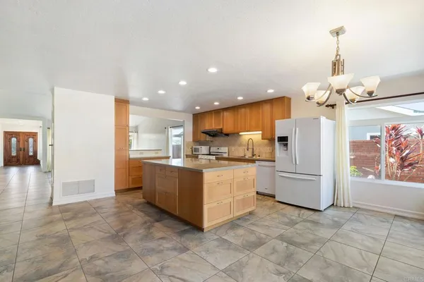 $5,095 | 11413 Surco Drive, San Diego, CA 92126