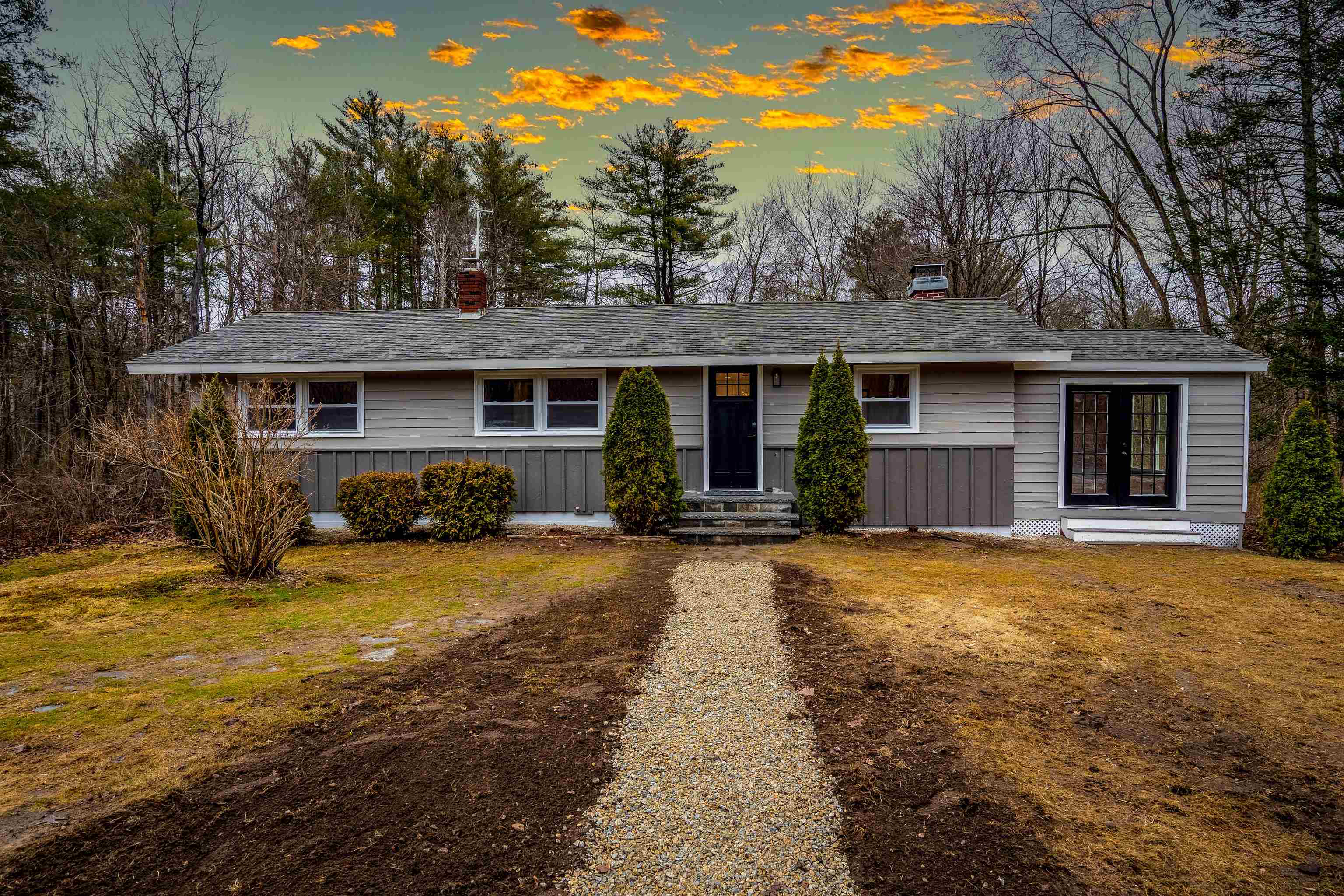 21 Harris Road Salem, NH 03079 - Photo 1 of 28