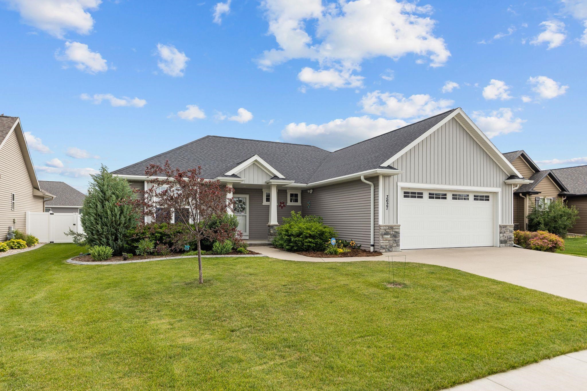 3627 Tulip Trail Appleton, WI 54913 - Photo 2 of 68