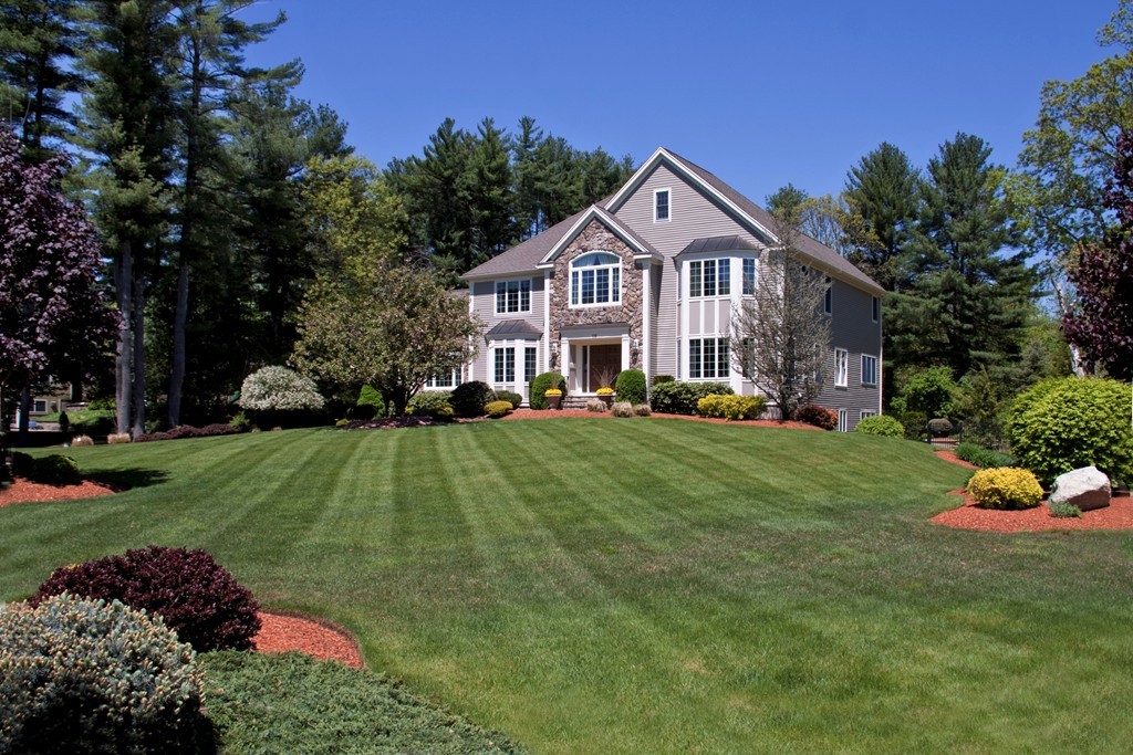 115 Mill Street Middleton, MA 01949 - Photo 1 of 30 Gallery Image 1
