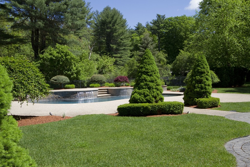 115 Mill Street Middleton, MA 01949 - Photo 4 of 30 Gallery Image 4