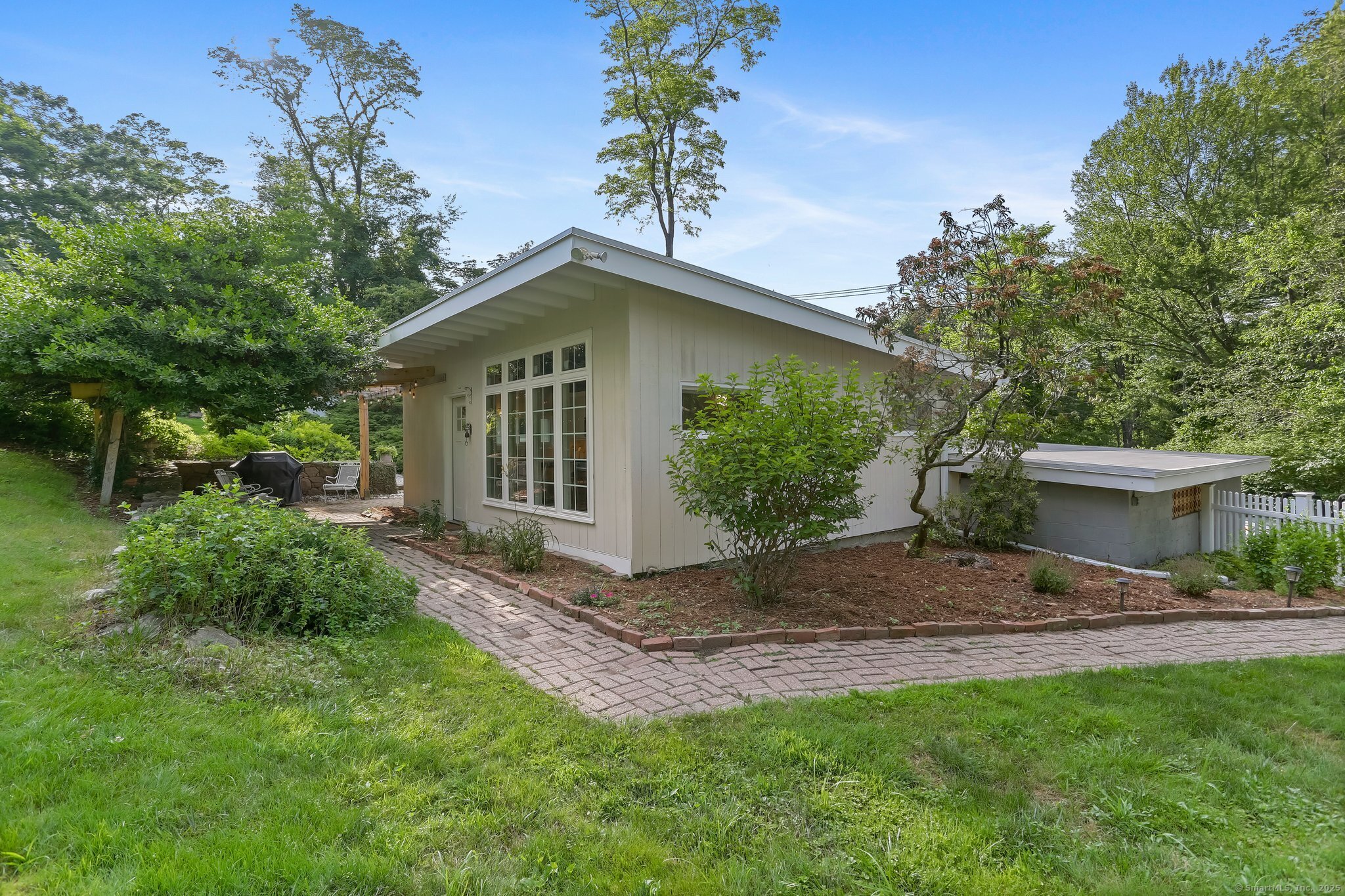 7 Calvin Road Wilton, CT 06897 - Photo 1 of 1