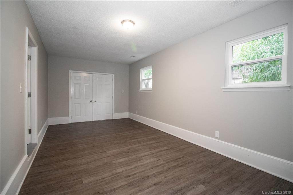 6332 Round Hill Road, Unit 1 Charlotte, NC 28211 - Photo 12 of 19 Gallery Image 12