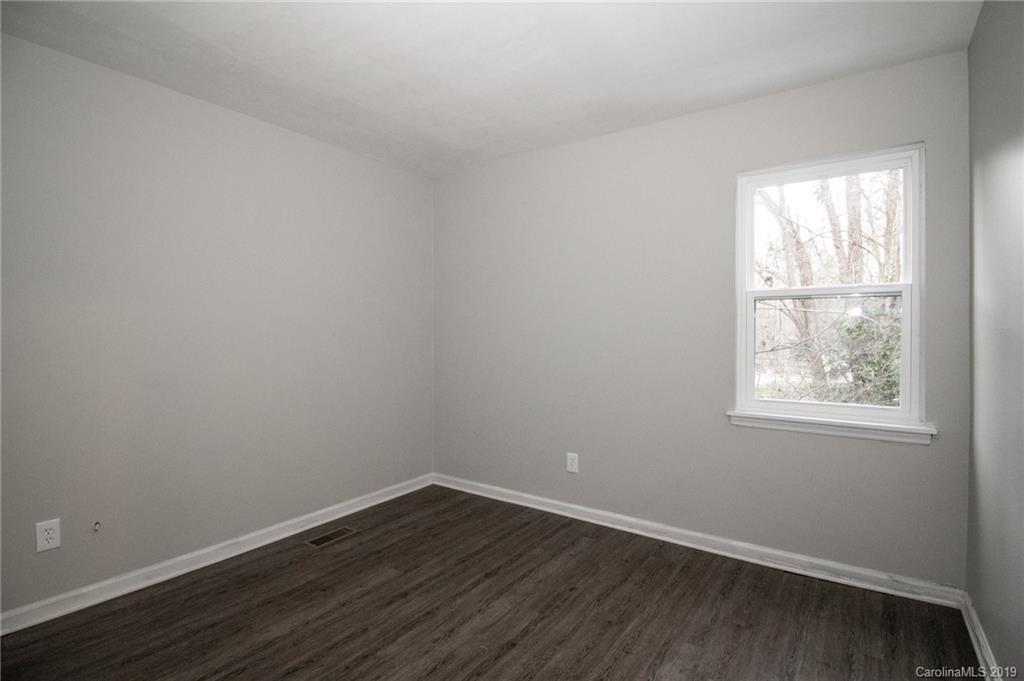 6332 Round Hill Road, Unit 1 Charlotte, NC 28211 - Photo 15 of 19 Gallery Image 15