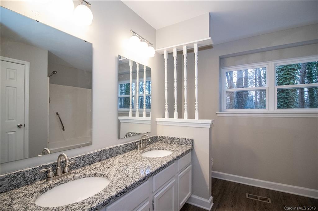 6332 Round Hill Road, Unit 1 Charlotte, NC 28211 - Photo 10 of 19 Gallery Image 10