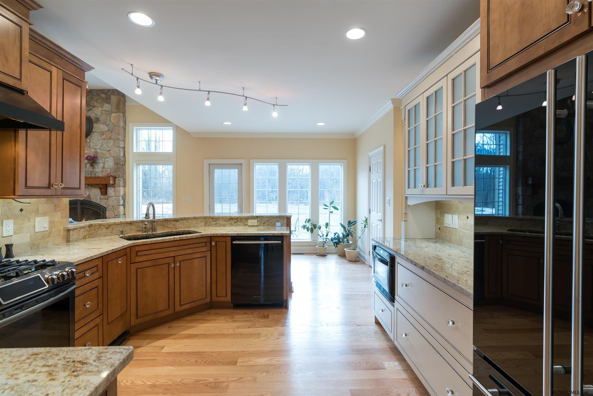 22 Peacham Road Colonie, NY 12189 - Photo 14 of 70 Photo 14