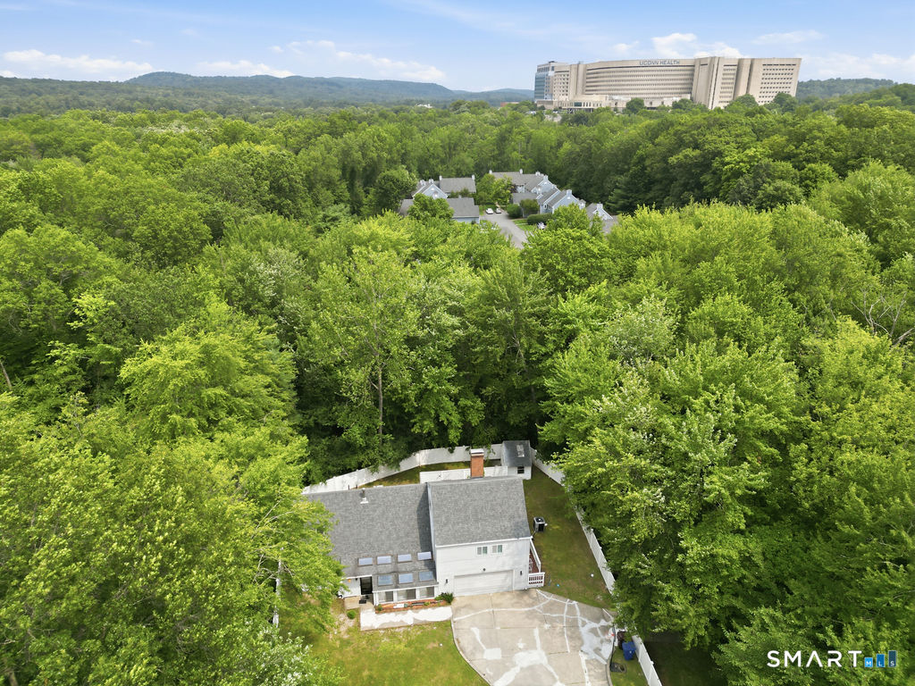 85 South Road Farmington, CT 06032 - Photo 38 of 39