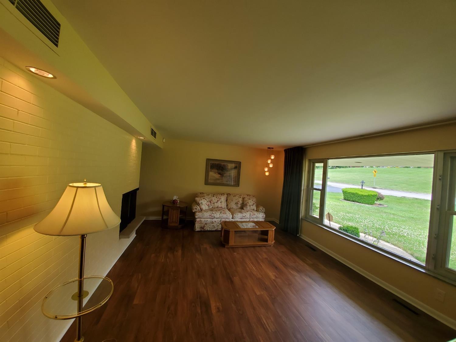201 New London Road Hamilton, OH 45013 - Photo 9 of 17 Gallery Image 9