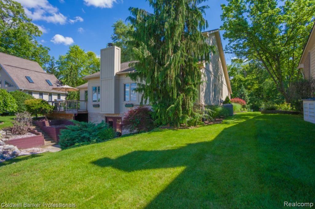 3502 Lexington Road Waterford, MI 48328 - Photo 20 of 27 IMG_2186.jpg