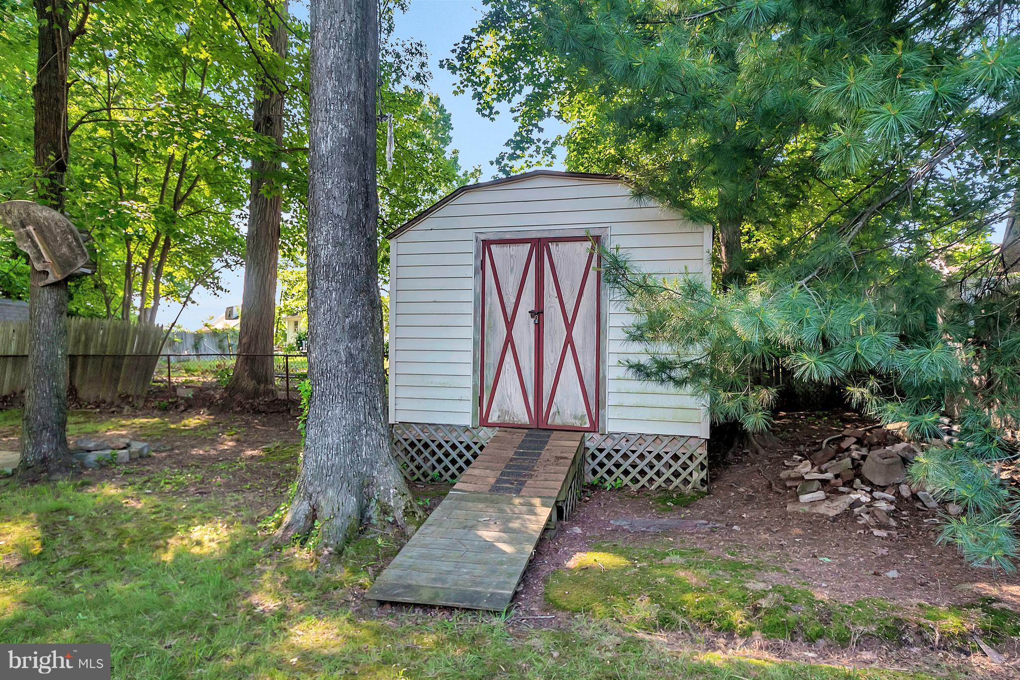 1621 Horner Road Woodbridge, VA 22191 - Photo 17 of 24 Exterior (Rear)