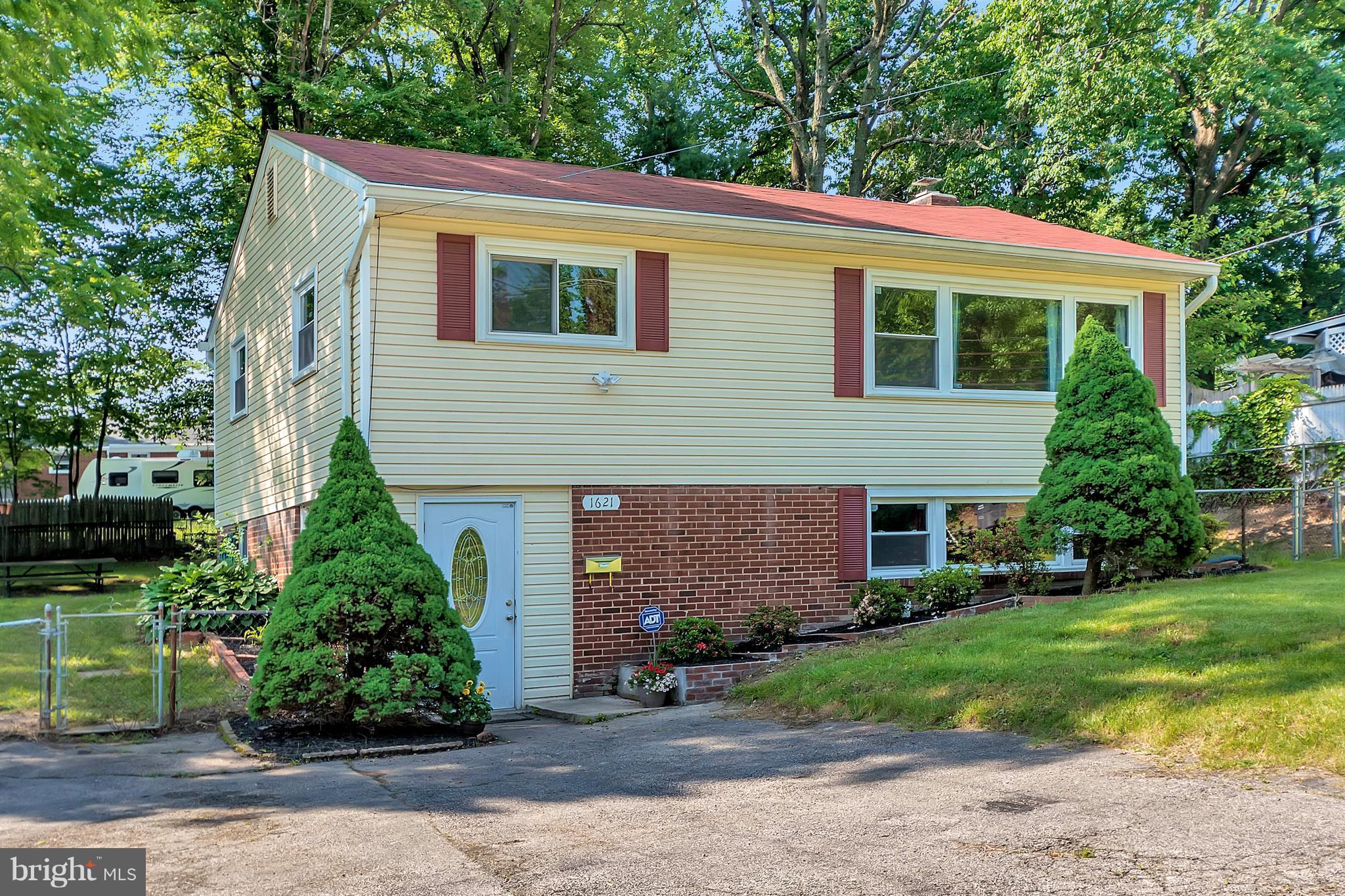 1621 Horner Road Woodbridge, VA 22191 - Photo 20 of 24 Exterior (Front)
