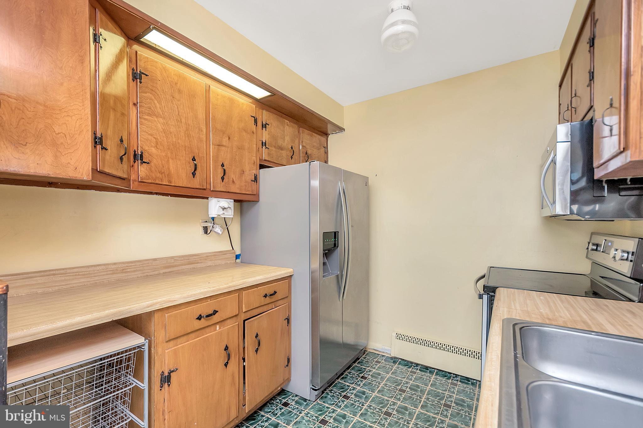 1621 Horner Road Woodbridge, VA 22191 - Photo 10 of 24 Kitchen