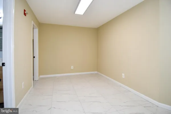 $2,395 | 113 North Fayette Street, Unit 3, Alexandria, VA 22314