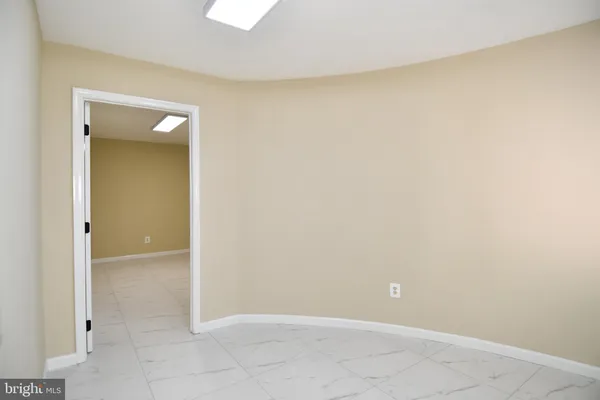 $2,395 | 113 North Fayette Street, Unit 3, Alexandria, VA 22314