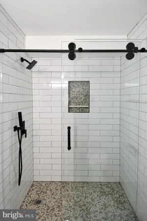 $2,395 | 113 North Fayette Street, Unit 3, Alexandria, VA 22314