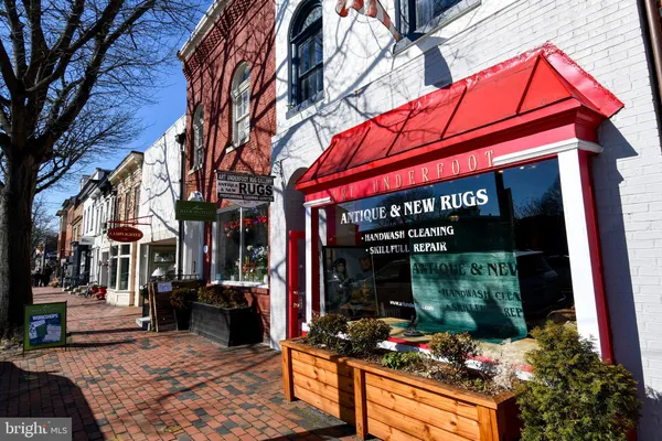 $2,345 | 113 North Fayette Street, Unit 3, Alexandria, VA 22314