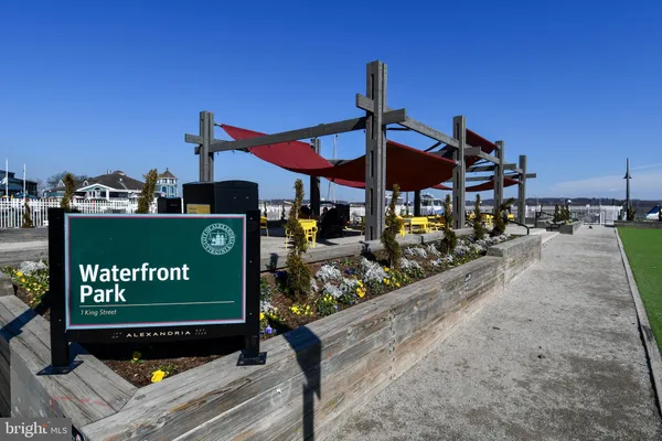 $2,395 | 113 North Fayette Street, Unit 3, Alexandria, VA 22314