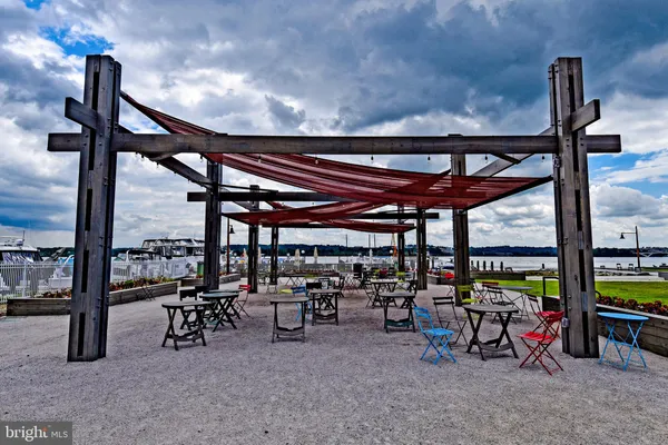 $2,395 | 113 North Fayette Street, Unit 3, Alexandria, VA 22314