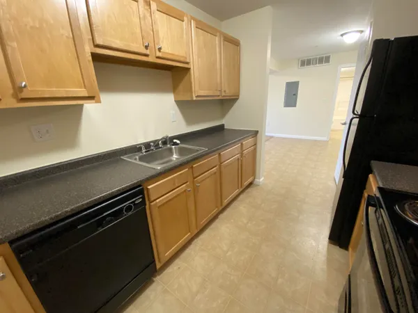 $1,970 | 20 Sentinel Court, Unit 306, Manchester, NH 03103