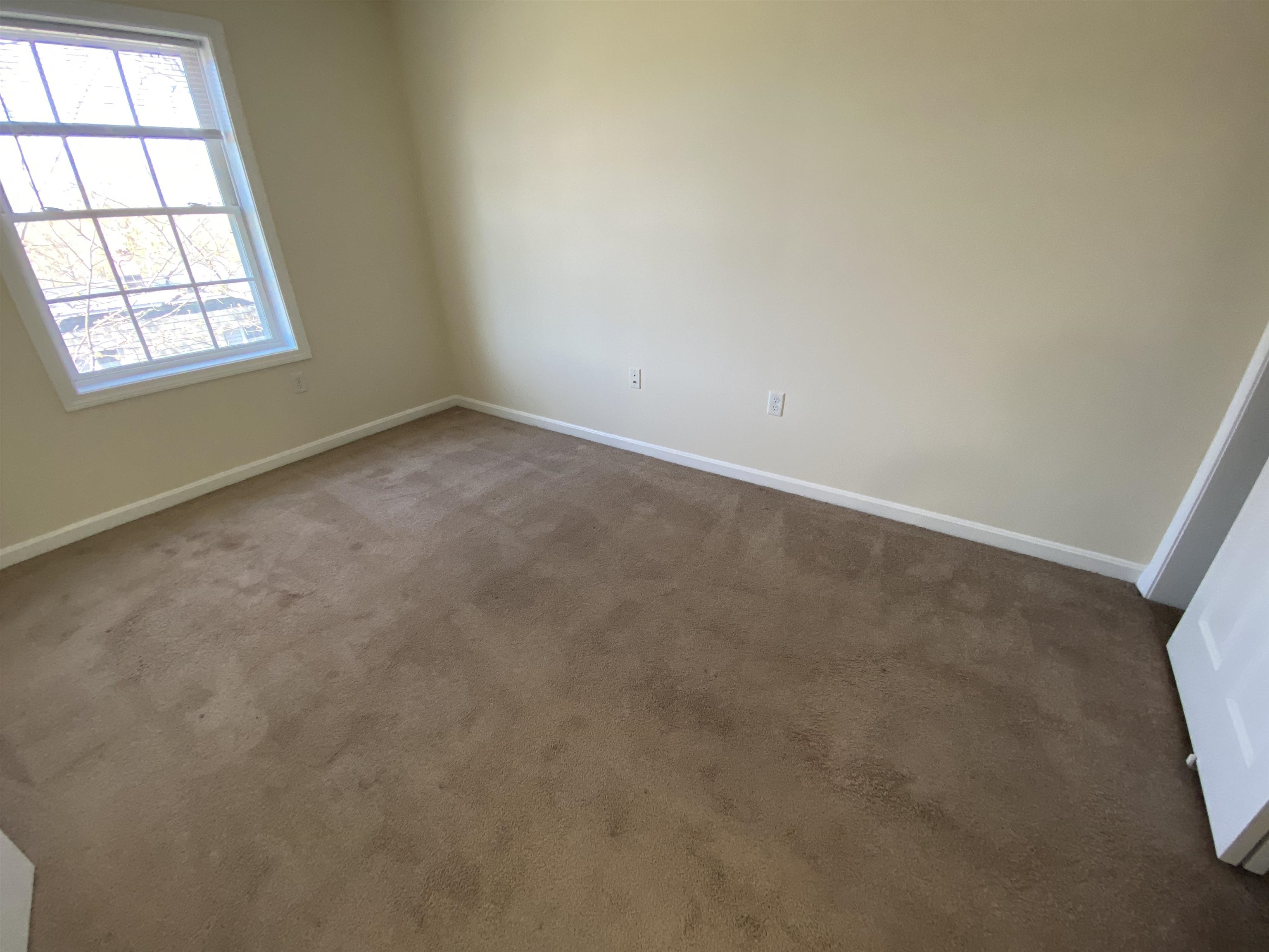 20 Sentinel Court, Unit 306 Manchester, NH 03103 - Photo 22 of 40