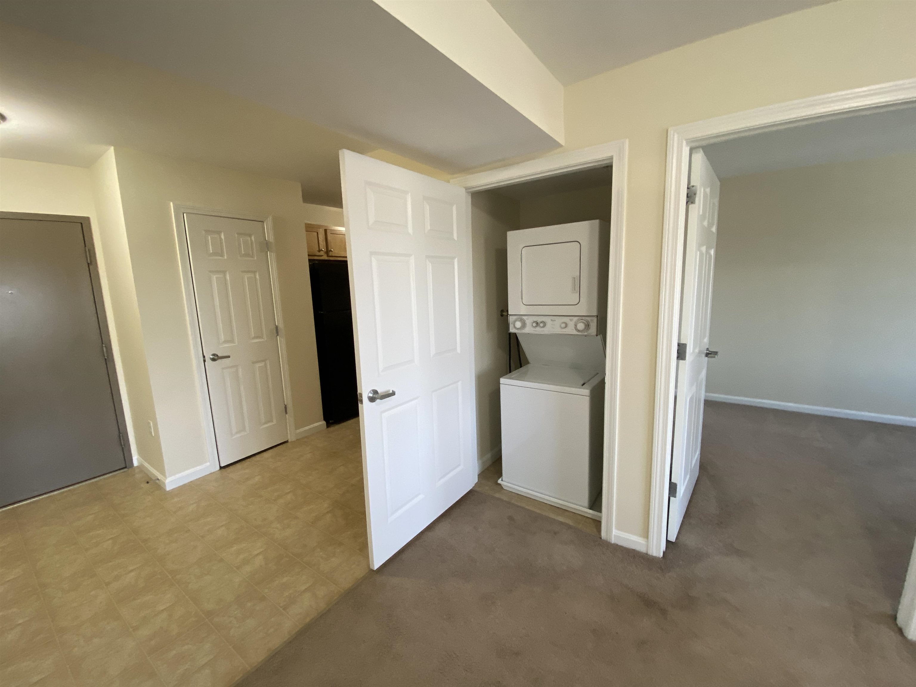 20 Sentinel Court, Unit 306 Manchester, NH 03103 - Photo 32 of 40