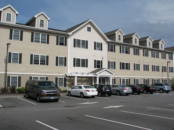 $1,970 | 20 Sentinel Court, Unit 306, Manchester, NH 03103