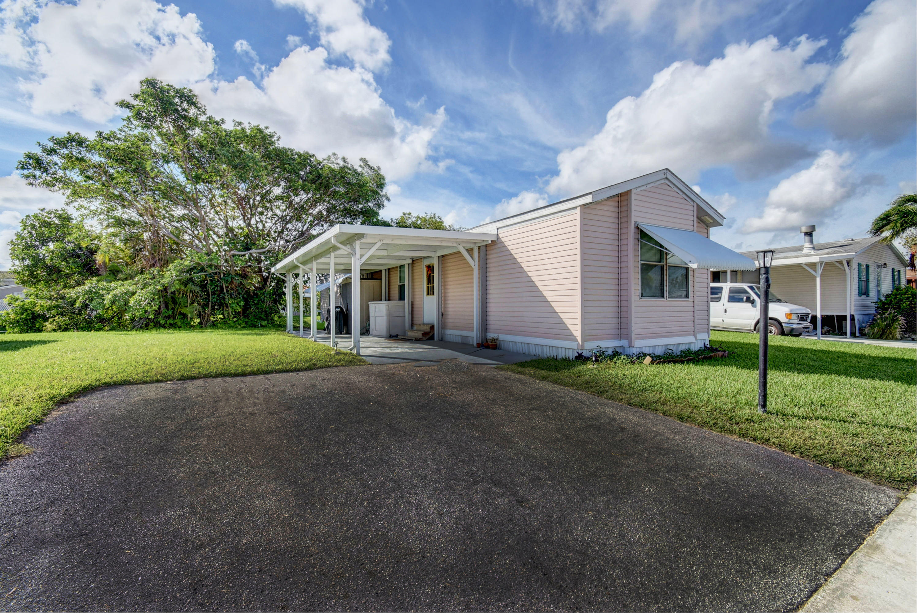 1801 Southwest 65th Avenue Boca Raton, FL 33428 - Photo 1 of 6 Exterior