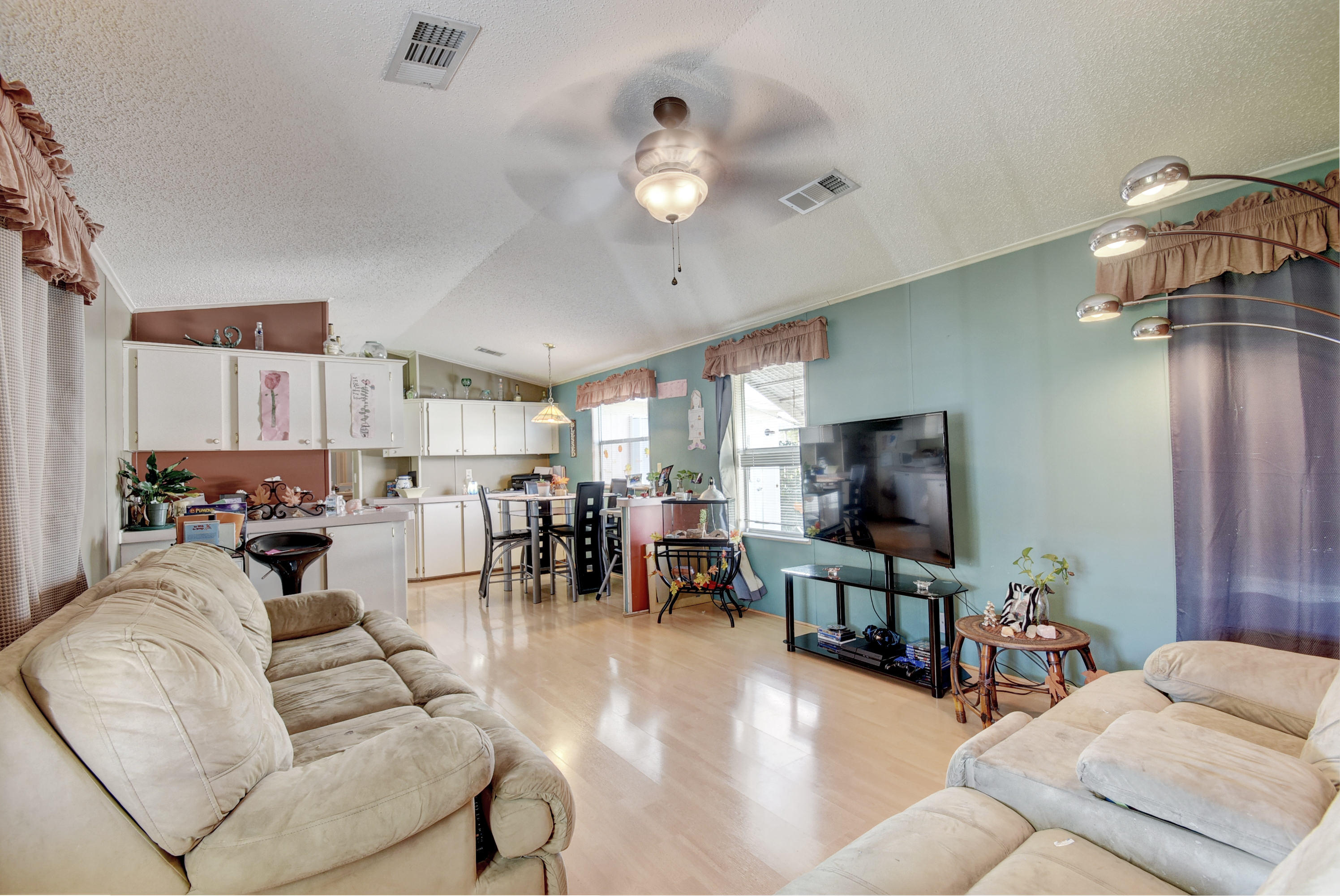 1801 Southwest 65th Avenue Boca Raton, FL 33428 - Photo 3 of 6 Family Room