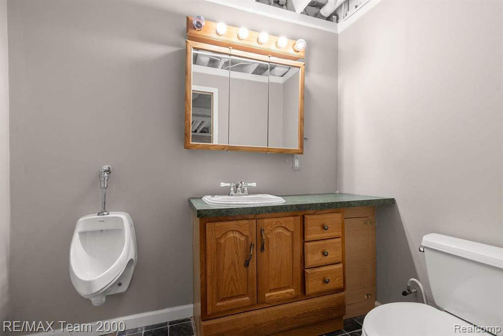 51069 Baker Road Chesterfield, MI 48047 - Photo 31 of 56