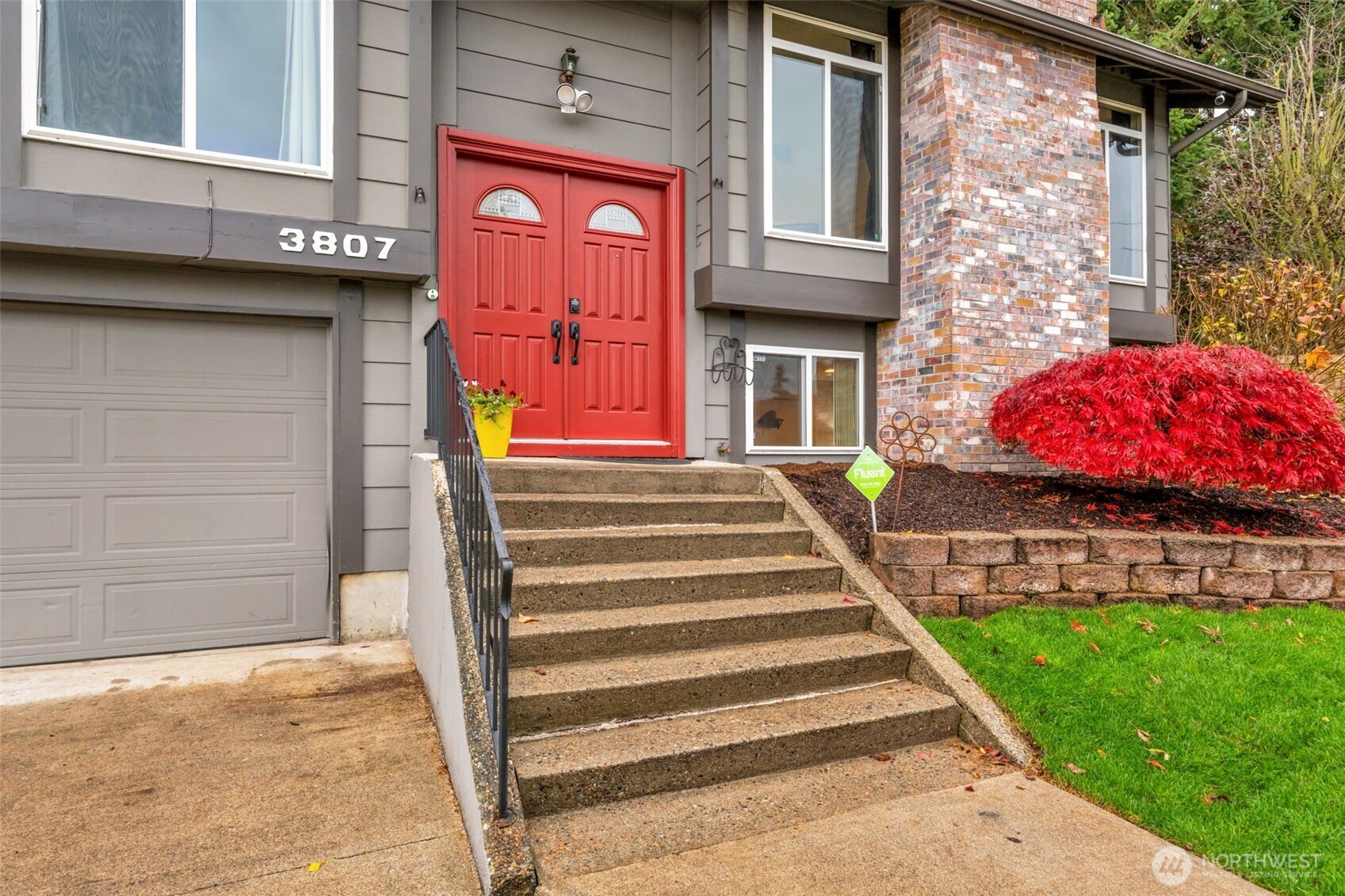 3807 Southwest 327th Street Federal Way, WA 98023 - Photo 1 of 40 Gallery Image 1