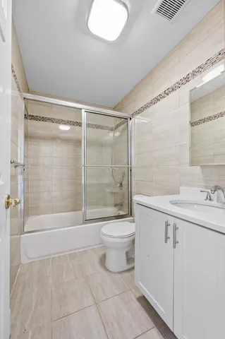 $2,730,000 | 16003 Sanford Avenue | Murray Hill - Flushing