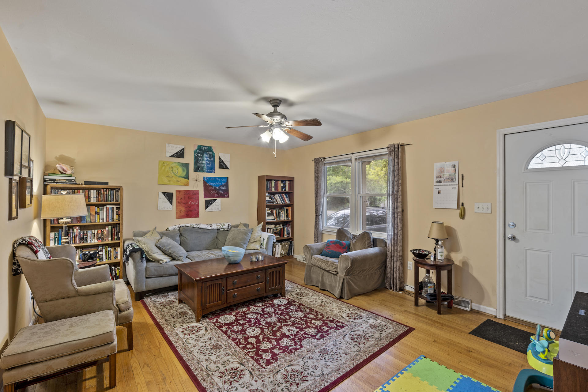 1303 Camp Road Charleston, SC 29412 - Photo 3 of 22 Family Room