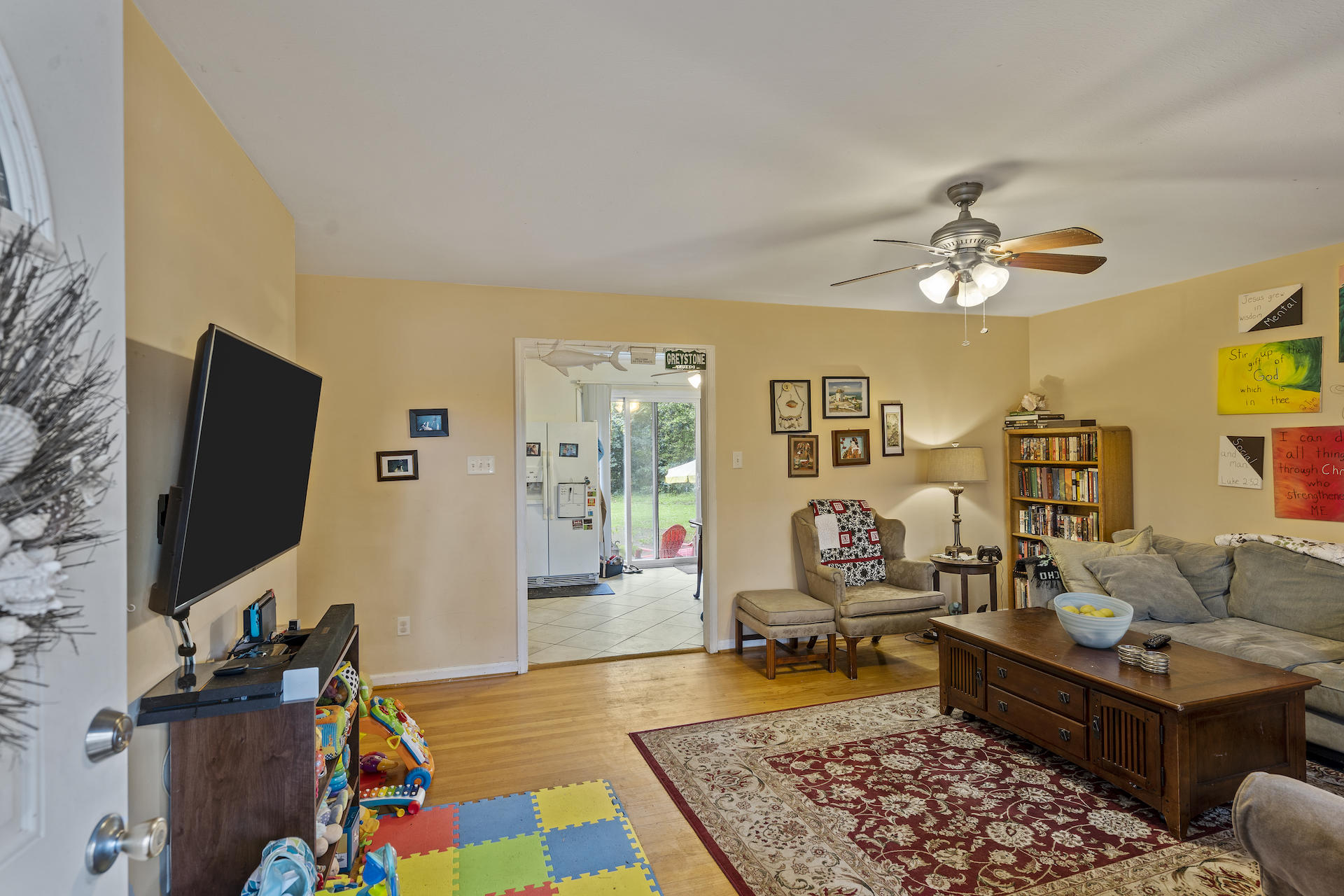 1303 Camp Road Charleston, SC 29412 - Photo 4 of 22 Family Room