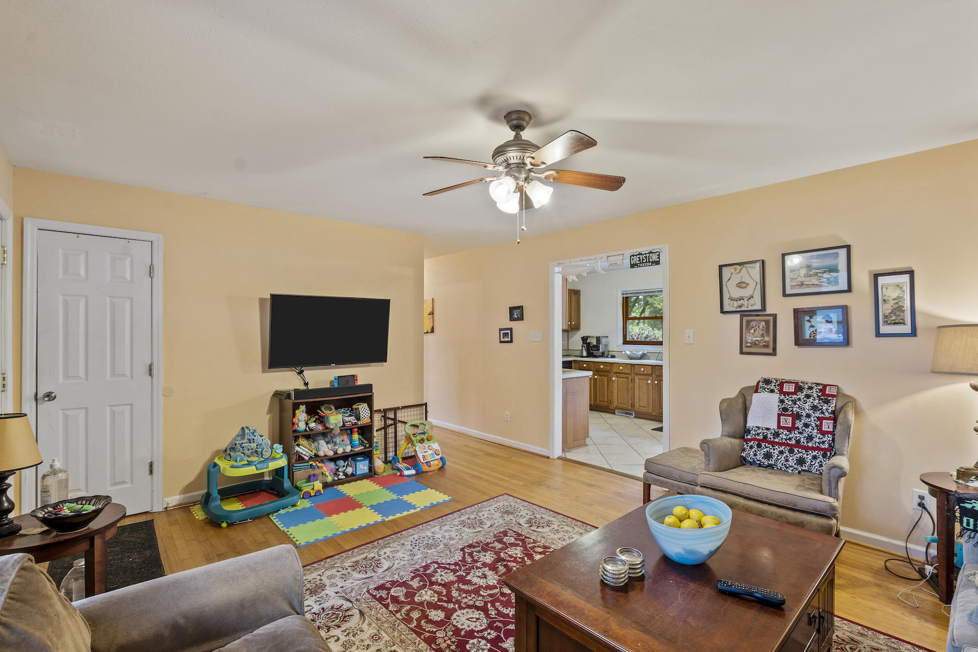 1303 Camp Road Charleston, SC 29412 - Photo 5 of 22 Family Room