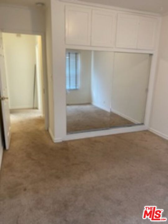 17600 Calvert Street Encino, CA 91316 - Photo 9 of 21