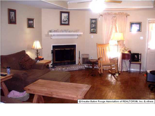9672 West Blount Road Denham Springs, LA 70706 - Photo 8 of 16 Gallery Image 8