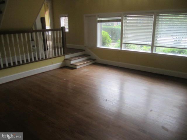 201 Midhurst Road Baltimore, MD 21212 - Photo 11 of 29 Family Room
