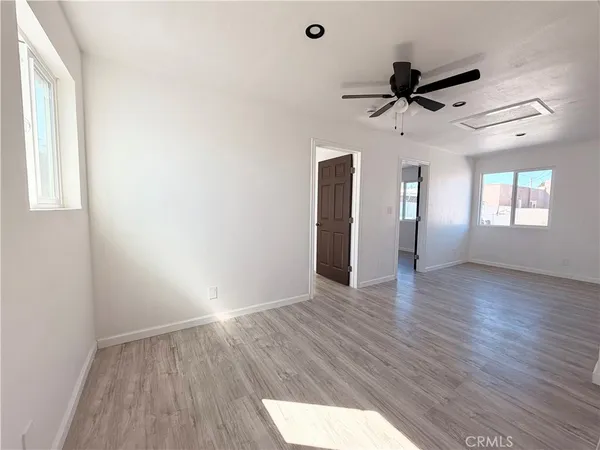 $2,400 | 8422 San Carlos Avenue, South Gate, CA 90280
