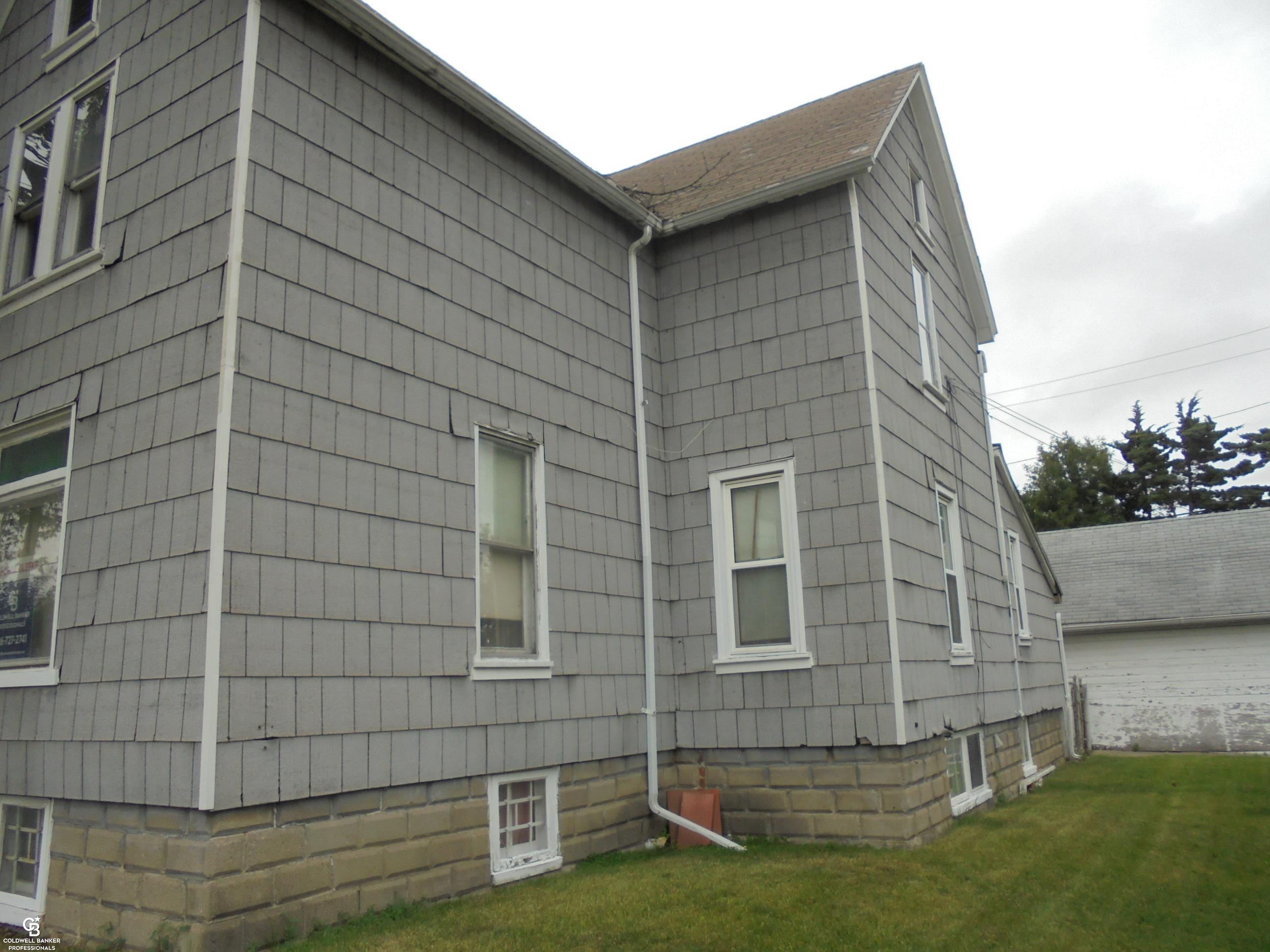 3606 Cadieux Road Detroit, MI 48224 - Photo 5 of 32 3 Bedroom 2 Bath