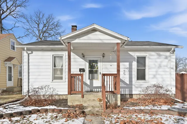$180,000 | 2319 Kenwood Avenue, Fort Wayne, IN 46805
